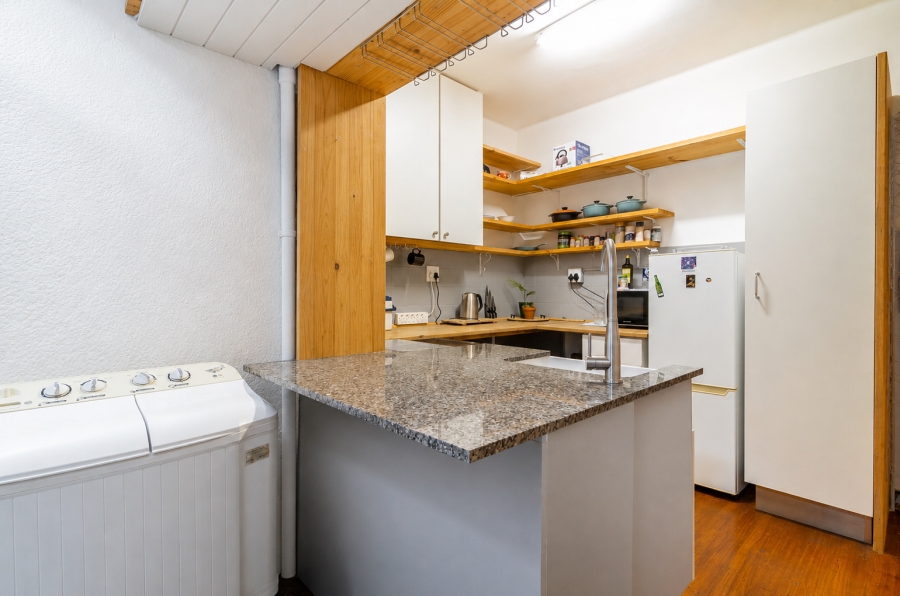 1 Bedroom Property for Sale in Oranjezicht Western Cape